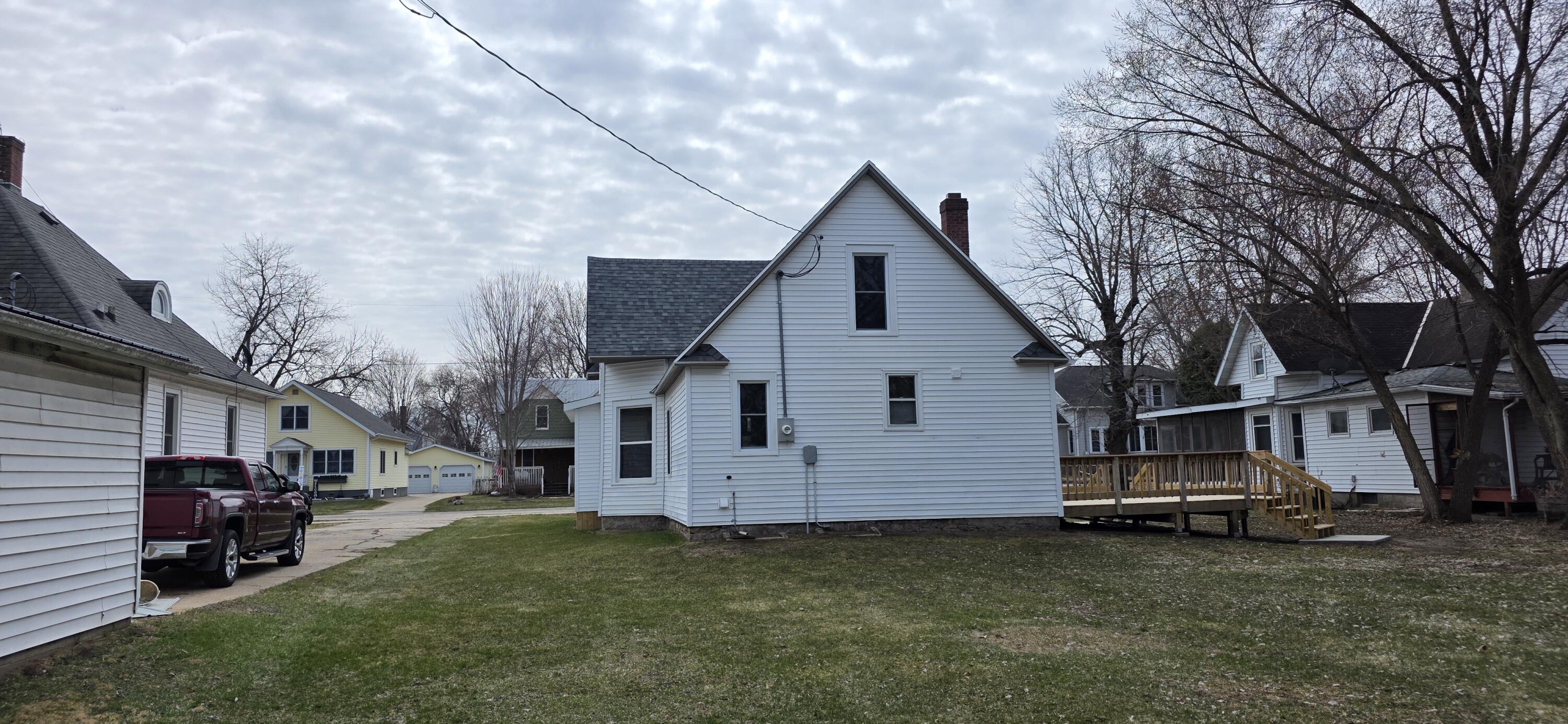 104 West 5th Street Cochrane, WI 54622 - Photo 42 of 49 20260328_120007