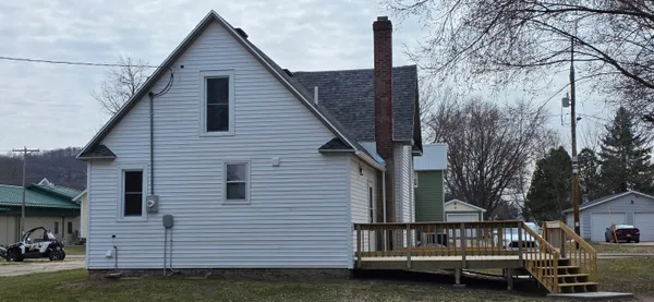 $209,900 | 104 West 5th Street, Cochrane, WI 54622