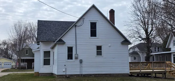 $209,900 | 104 West 5th Street, Cochrane, WI 54622