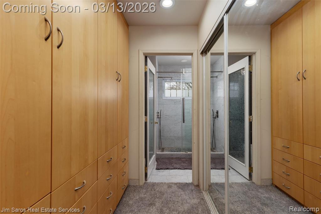 2204 Roslyn Road Grosse Pointe Woods, MI 48236 - Photo 12 of 34