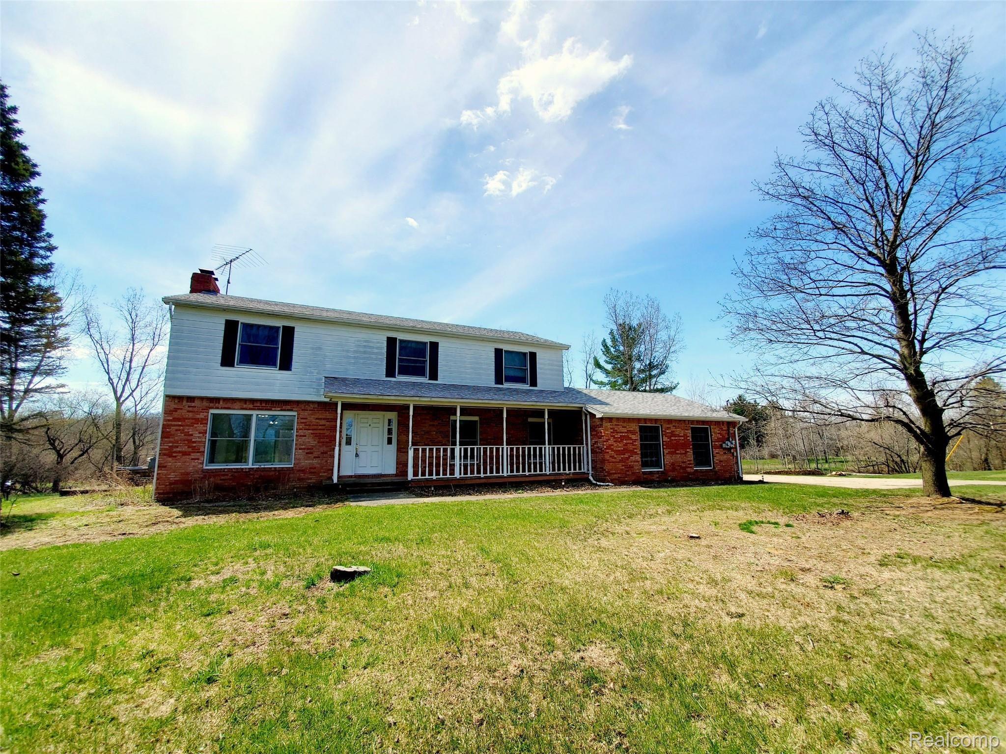 5051 Brigham Road Goodrich, MI 48438 - Photo 1 of 61 1.jpg