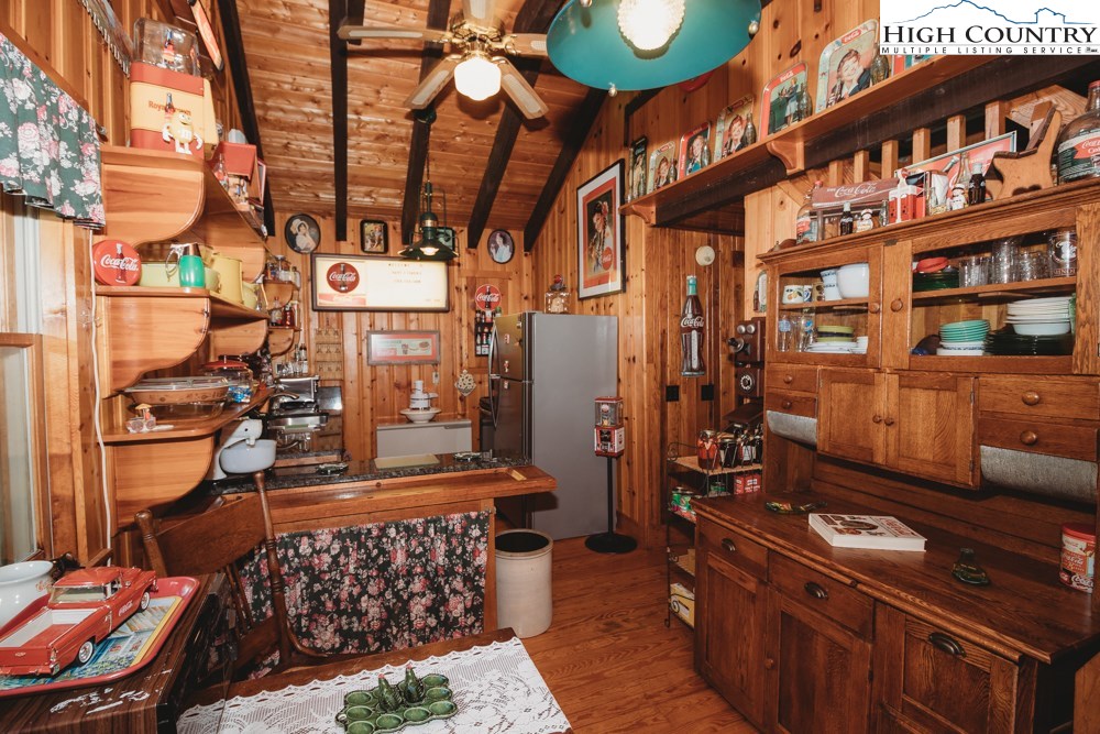 258 Labrador Run Boone, NC 28607 - Photo 7 of 43 Gallery Image 7