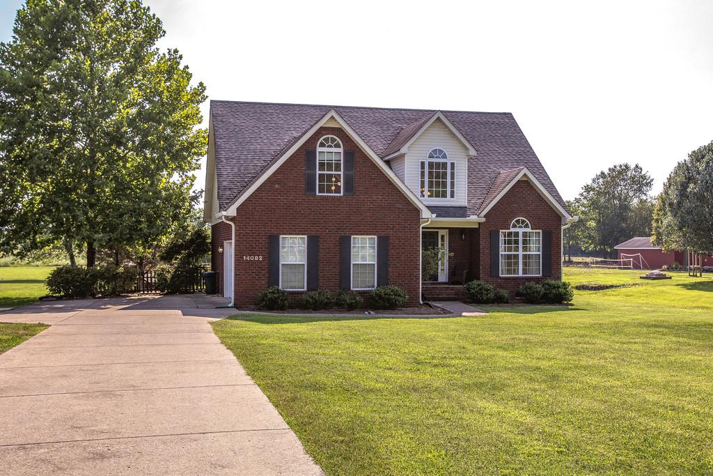 14082 Mt Pleasant Road Rockvale, TN 37153 - Photo 3 of 30 a front view of house with yard and green space