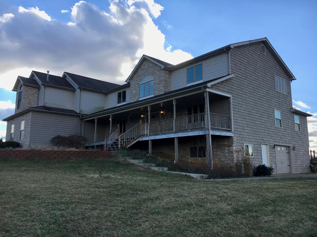 3239 Country Club Road Southwest Lancaster, OH 43130 - Photo 2 of 57