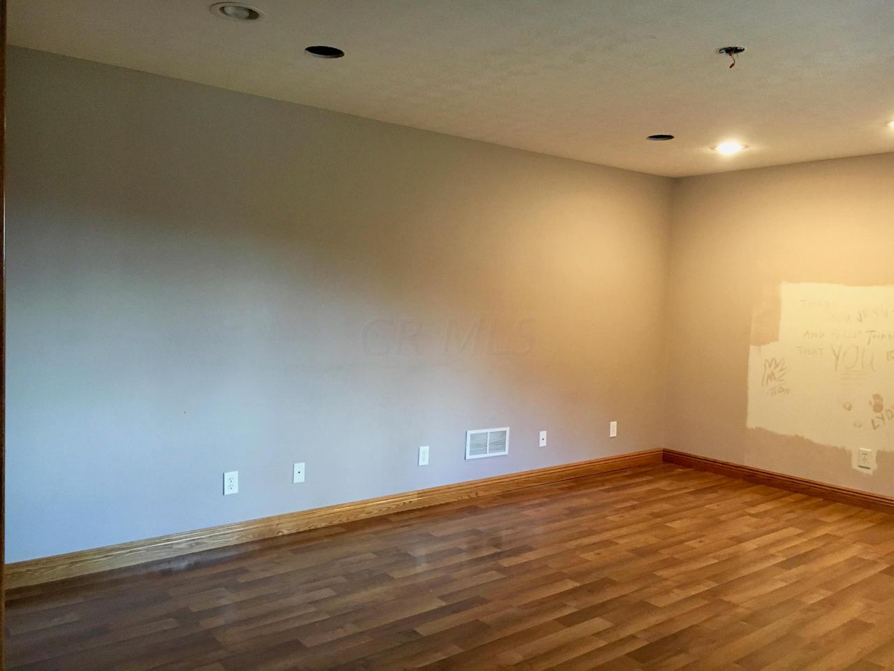 3239 Country Club Road Southwest Lancaster, OH 43130 - Photo 10 of 57