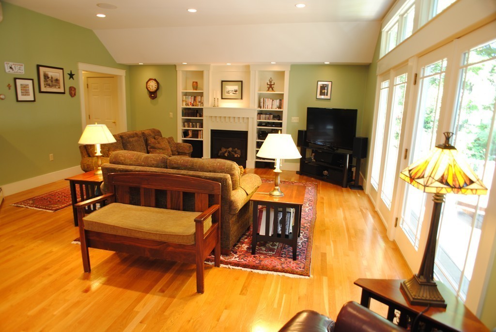 20 Bulkley Road Sudbury, MA 01776 - Photo 5 of 30