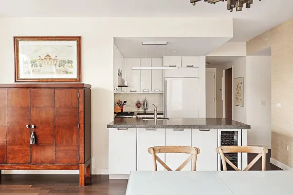 $2,250,000 | 261 West 28th Street, Unit 10D | Chelsea