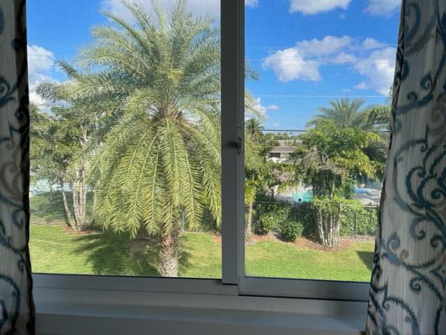 3402 Cynthia Lane, Unit 201 Lake Worth Beach, FL 33461 - Photo 22 of 31 IMG_0829 (002)