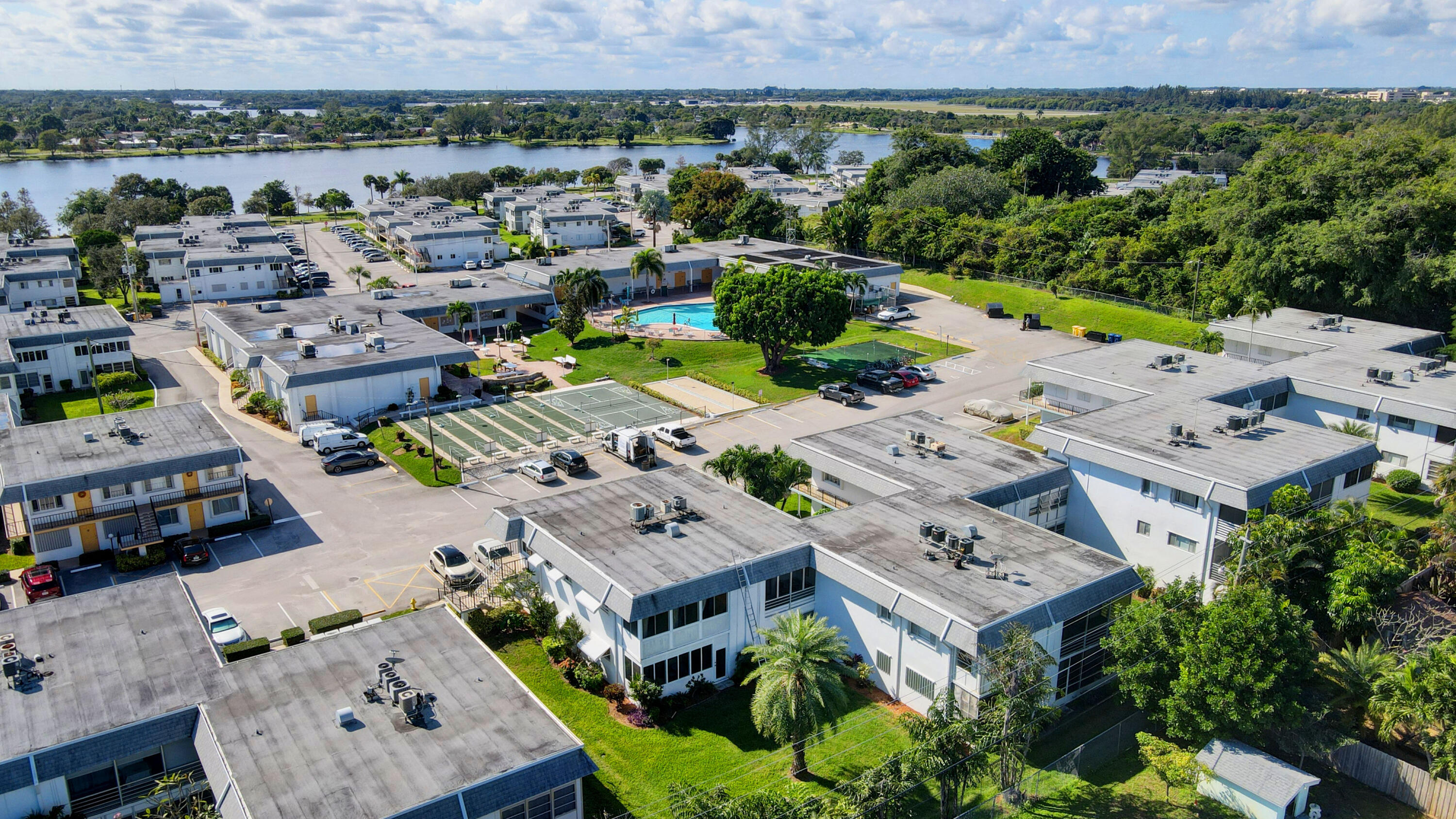 3402 Cynthia Lane, Unit 201 Lake Worth Beach, FL 33461 - Photo 26 of 31 31_apartment air (12)