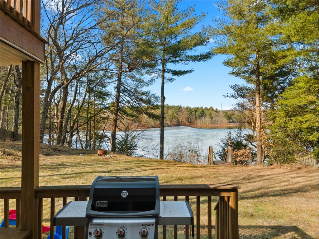 10 Bluff Road Burrillville, RI 02830 - Photo 17 of 48