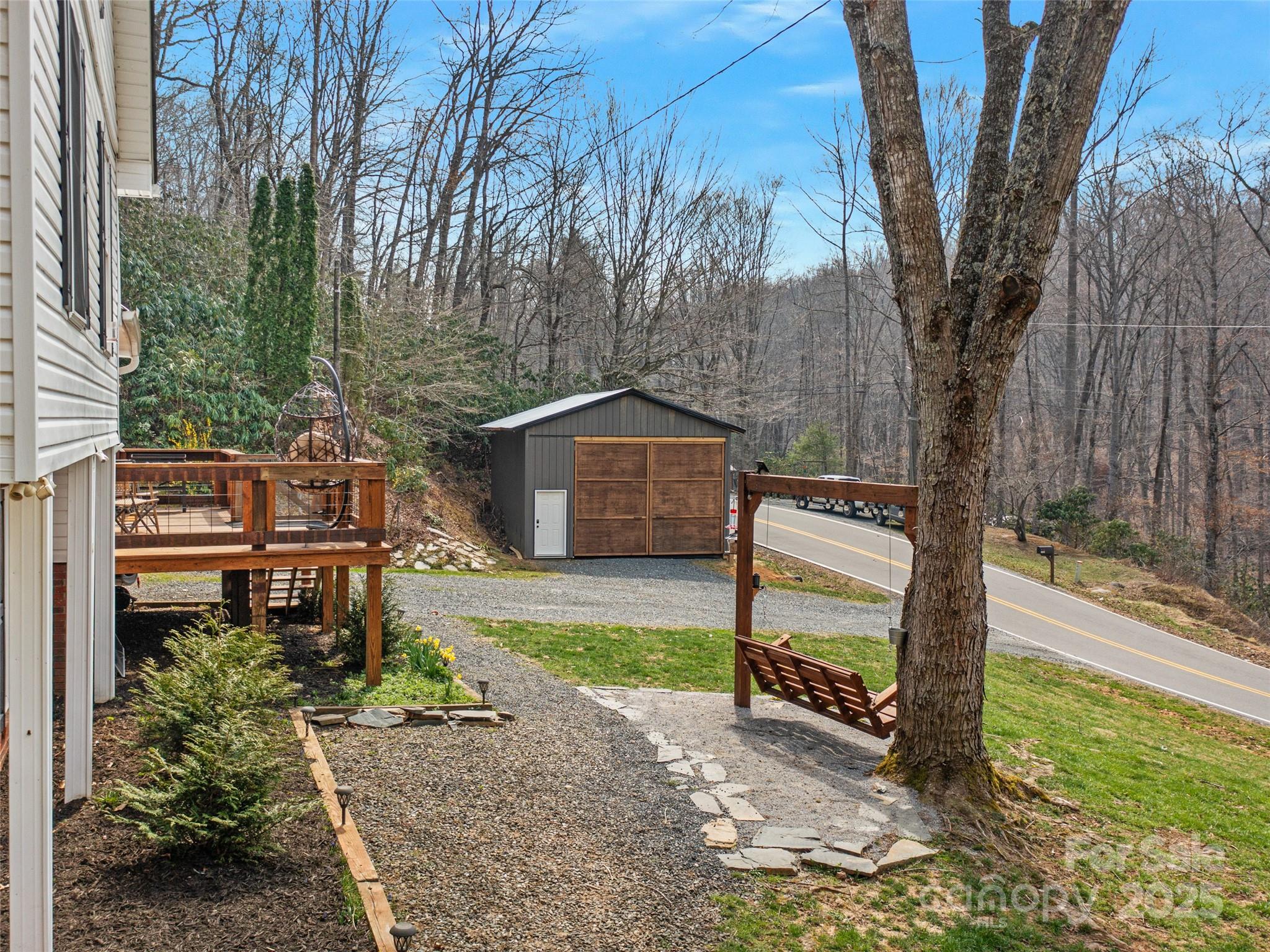 2989 Penland Road Spruce Pine, NC 28777 - Photo 35 of 38