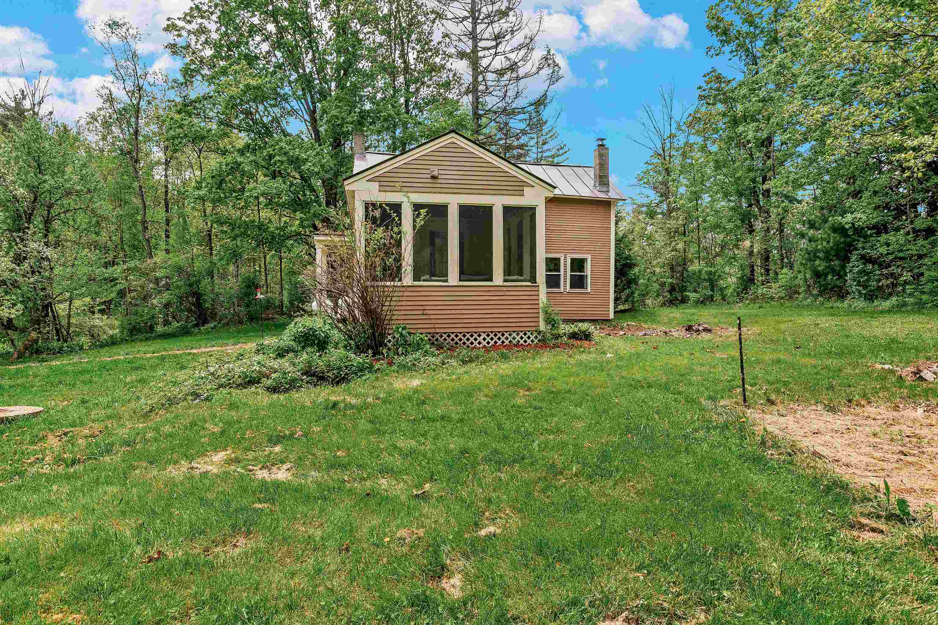 1757 Wildlife Road Hartford, VT 05001 - Photo 33 of 36