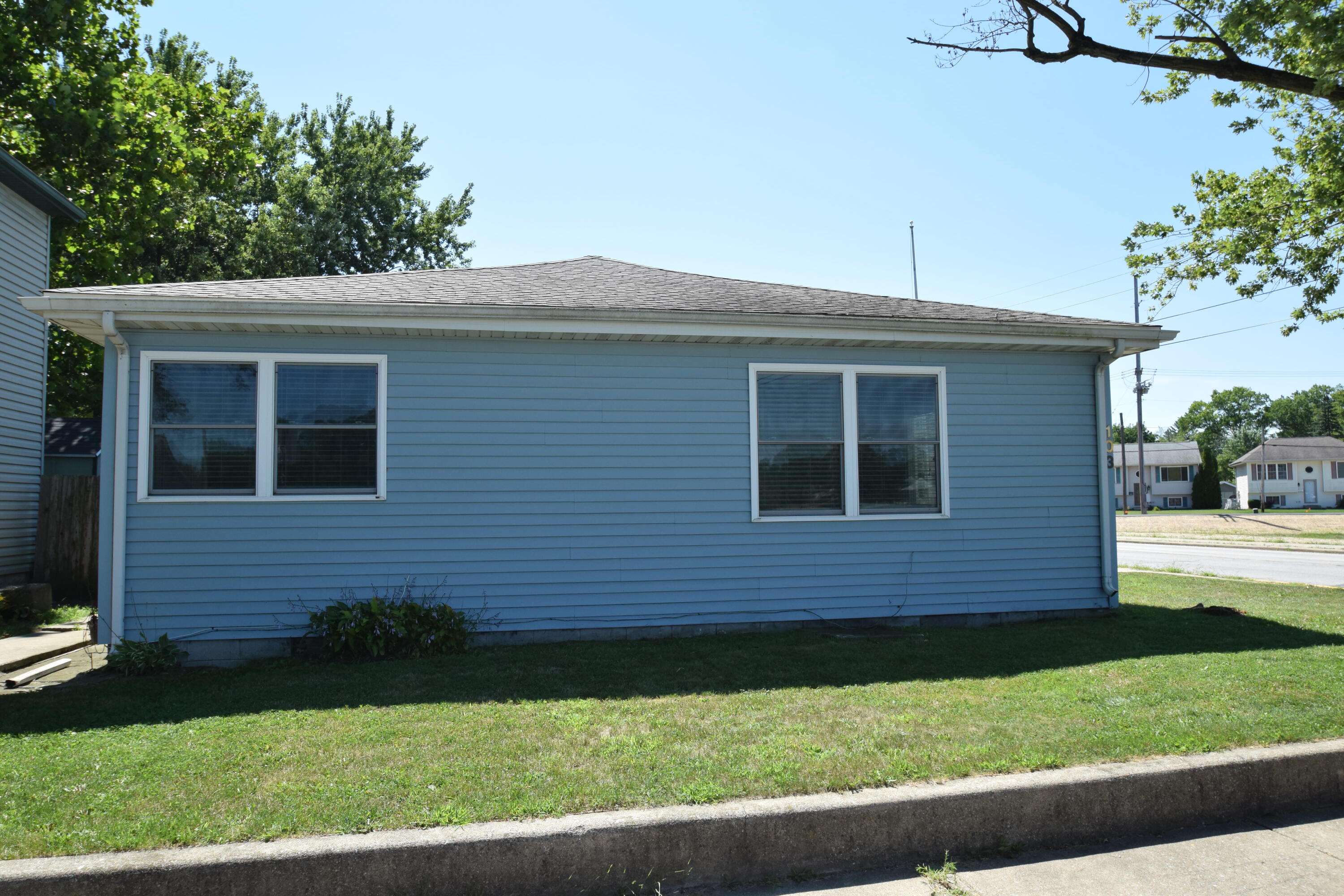 103 Michigan Street Porter, IN 46304 - Photo 2 of 23 3000x2000