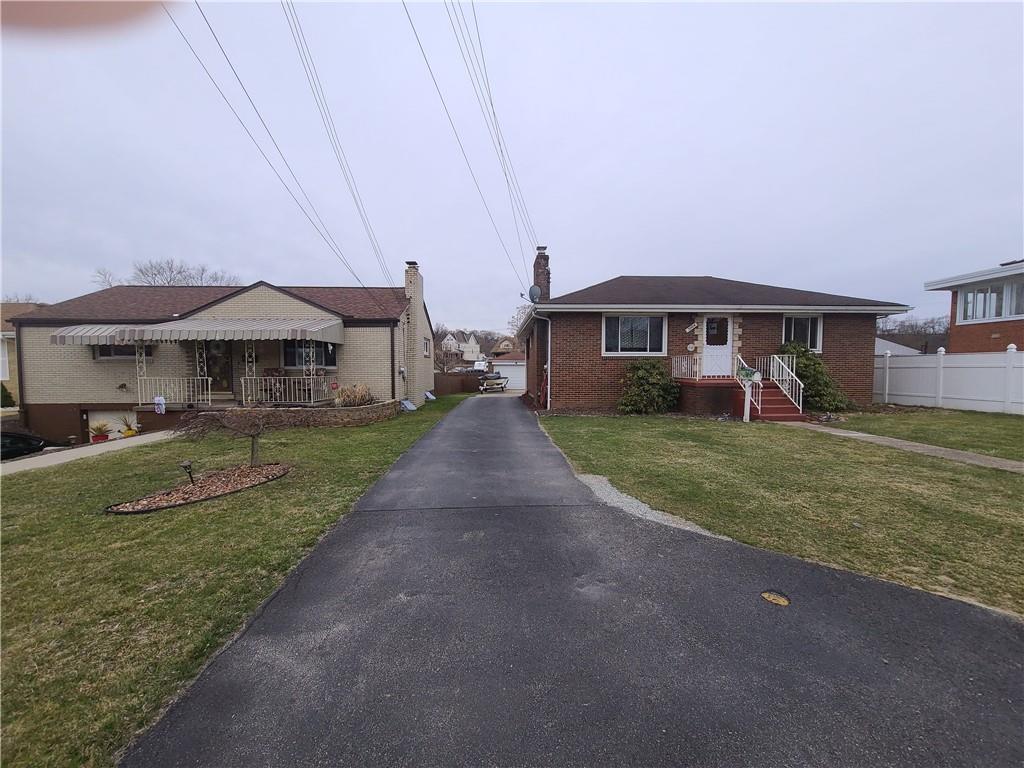 3004 Valley Ridge Road McKeesport, PA 15133 - Photo 2 of 16 Gallery Image 2