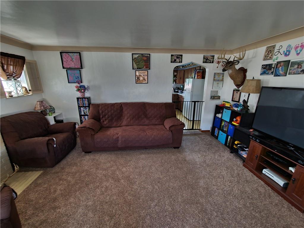 3004 Valley Ridge Road McKeesport, PA 15133 - Photo 3 of 16 Gallery Image 3