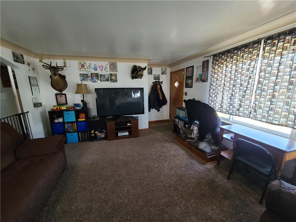 3004 Valley Ridge Road McKeesport, PA 15133 - Photo 5 of 16 Gallery Image 5
