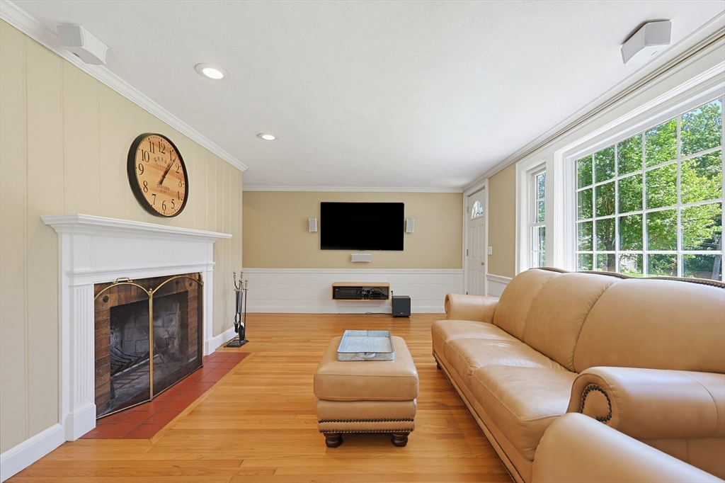 6 Spring Street Norfolk, MA 02056 - Photo 16 of 32