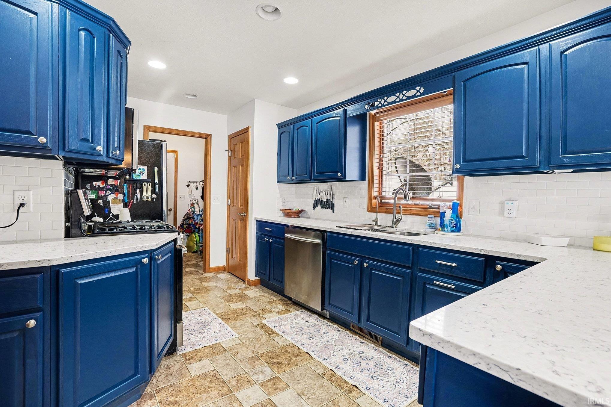 57617 Blackberry Road Mishawaka, IN 46544 - Photo 10 of 34