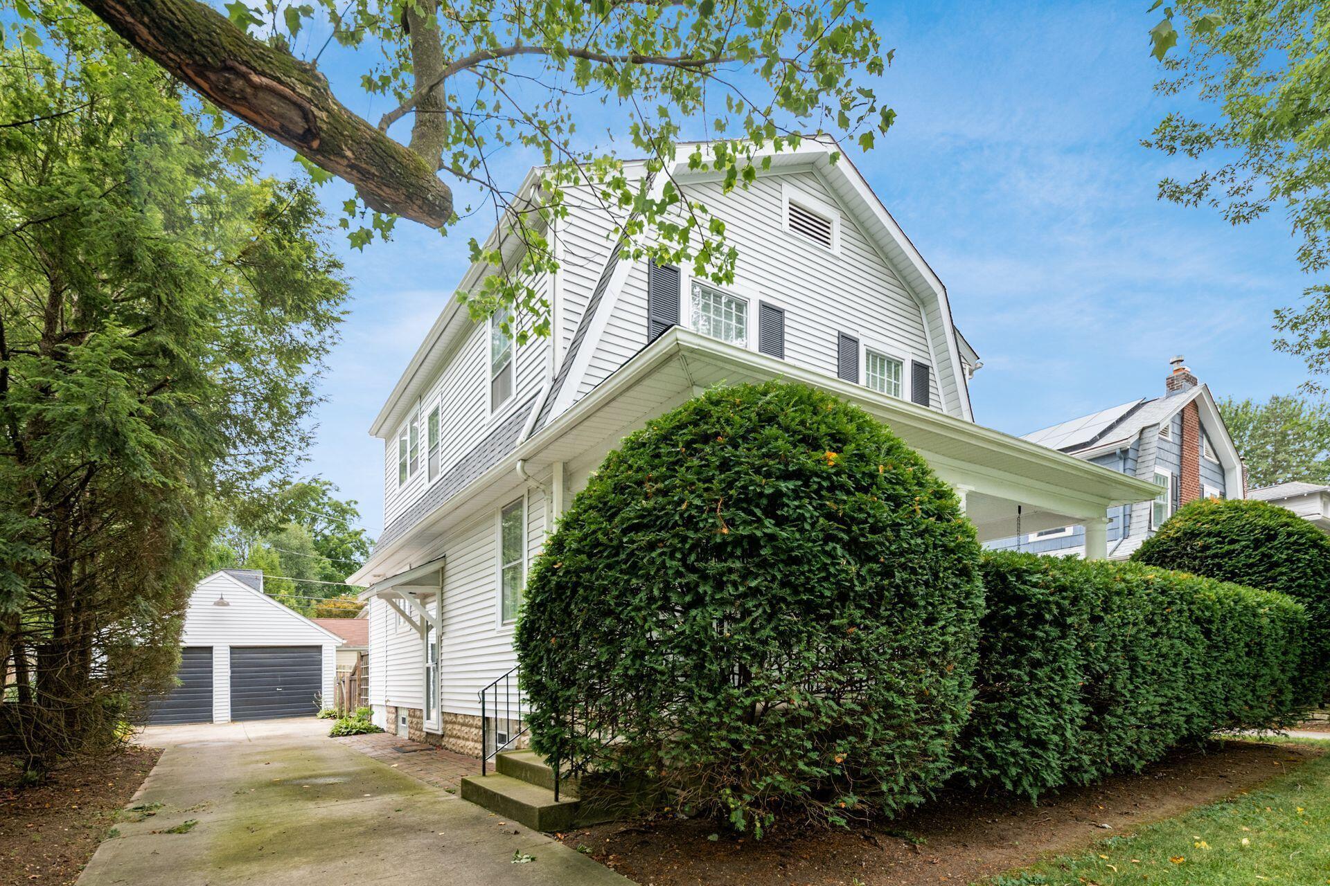173 Winthrop Road Columbus, OH 43214 - Photo 5 of 65 006_ Rd Columbus OH 43214 USA