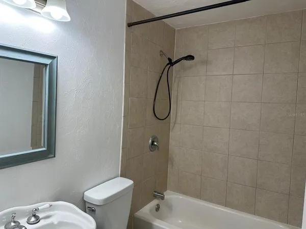 $114,900 | 6519 West Newberry Road, Unit 911, Gainesville, FL 32605