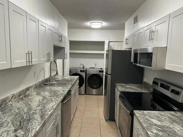 $114,900 | 6519 West Newberry Road, Unit 911, Gainesville, FL 32605