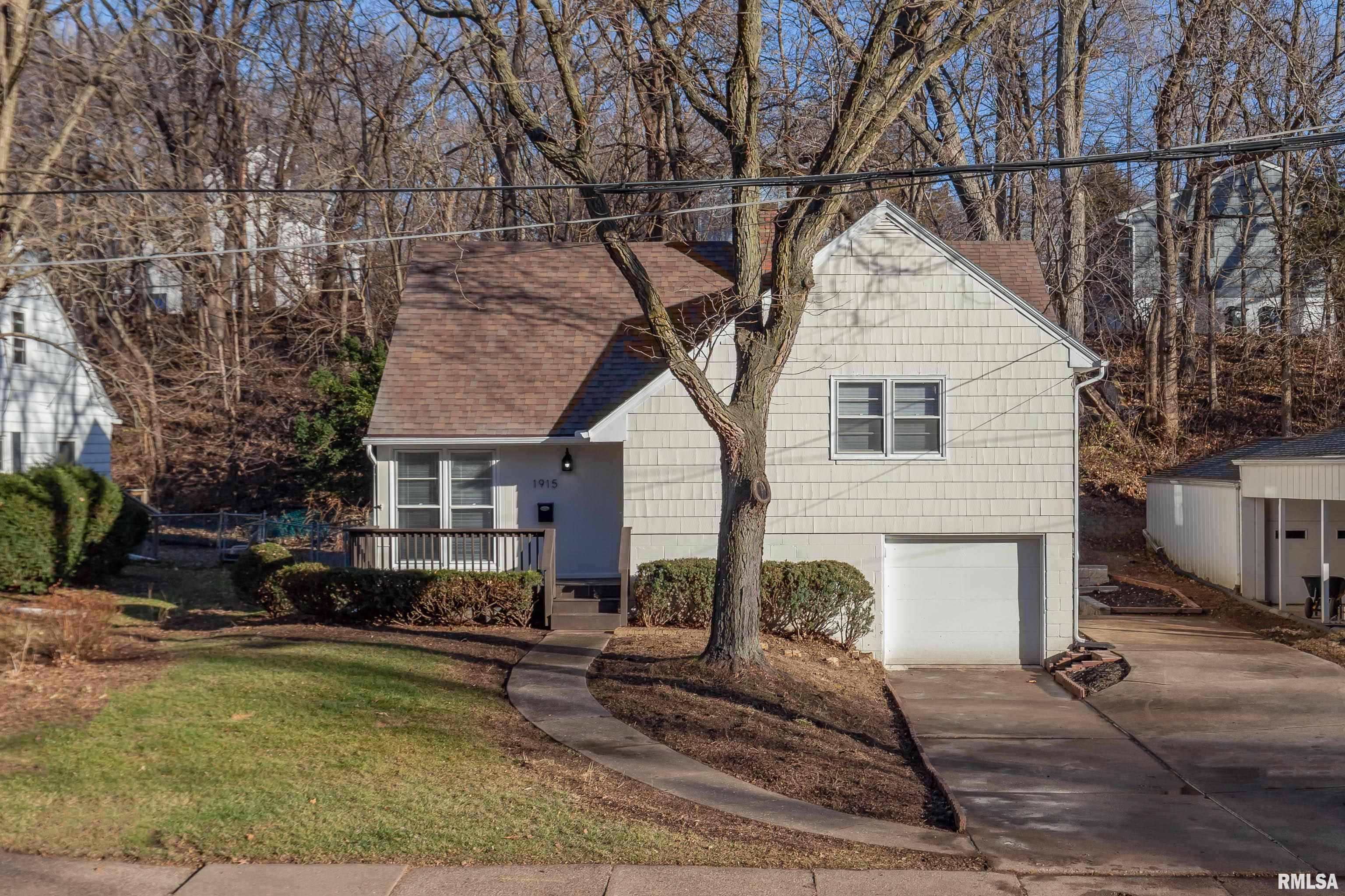 1915 Jersey Ridge Road Davenport, IA 52803 - Photo 1 of 40 Gallery Image 1