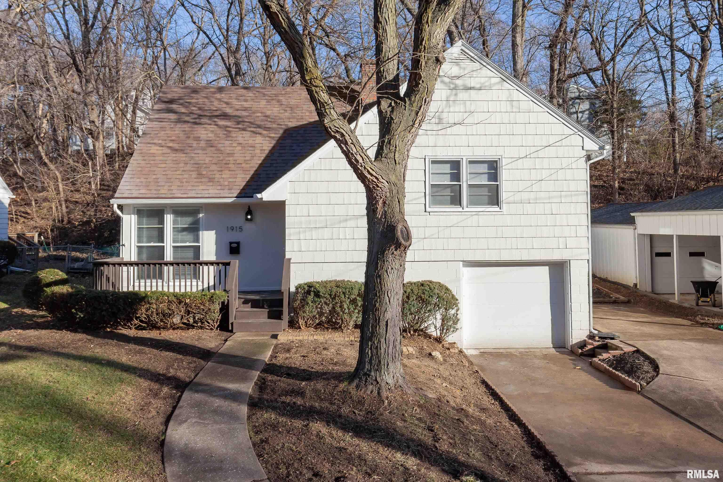 1915 Jersey Ridge Road Davenport, IA 52803 - Photo 2 of 40 Gallery Image 2