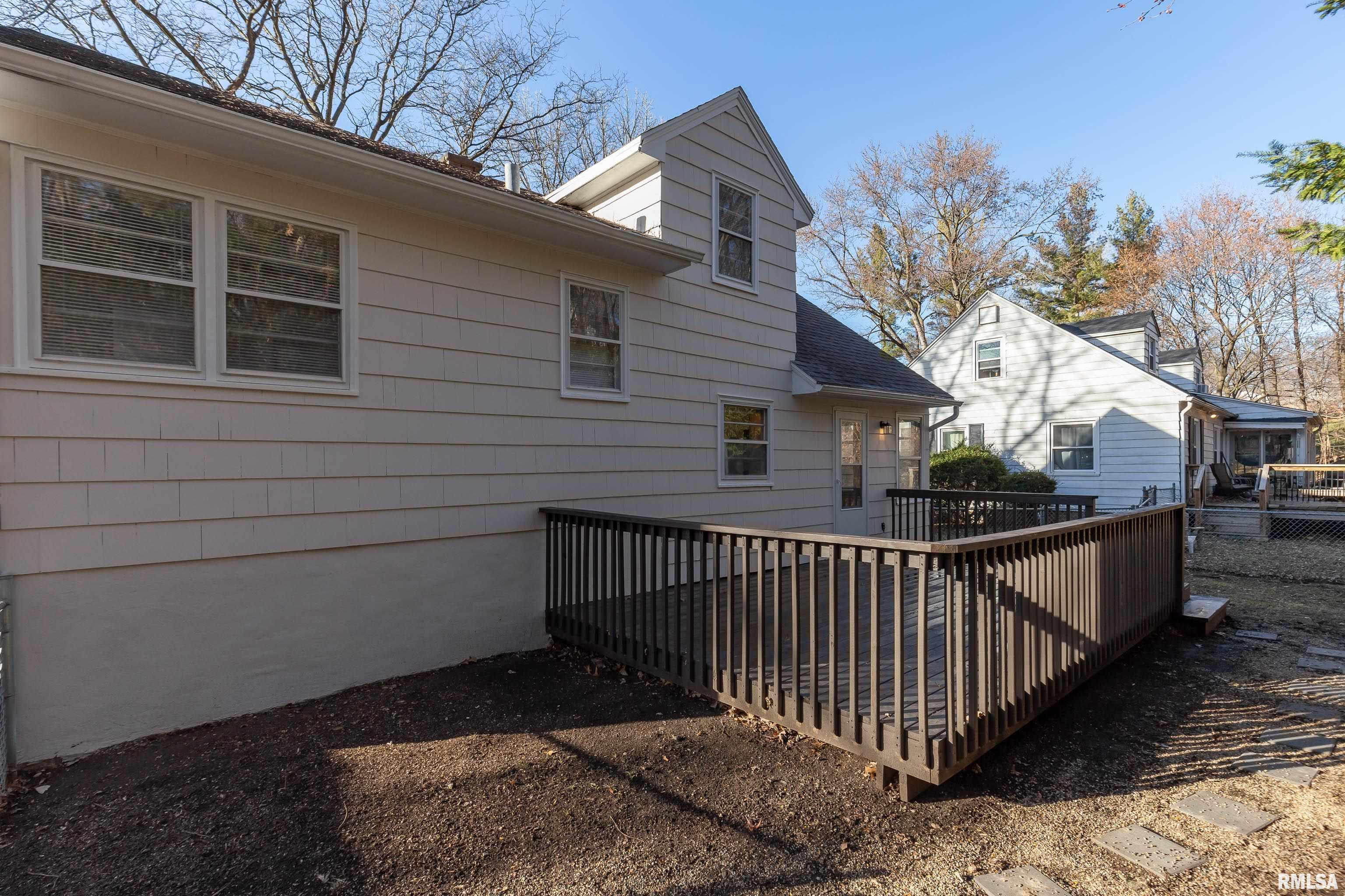 1915 Jersey Ridge Road Davenport, IA 52803 - Photo 7 of 40 Gallery Image 7