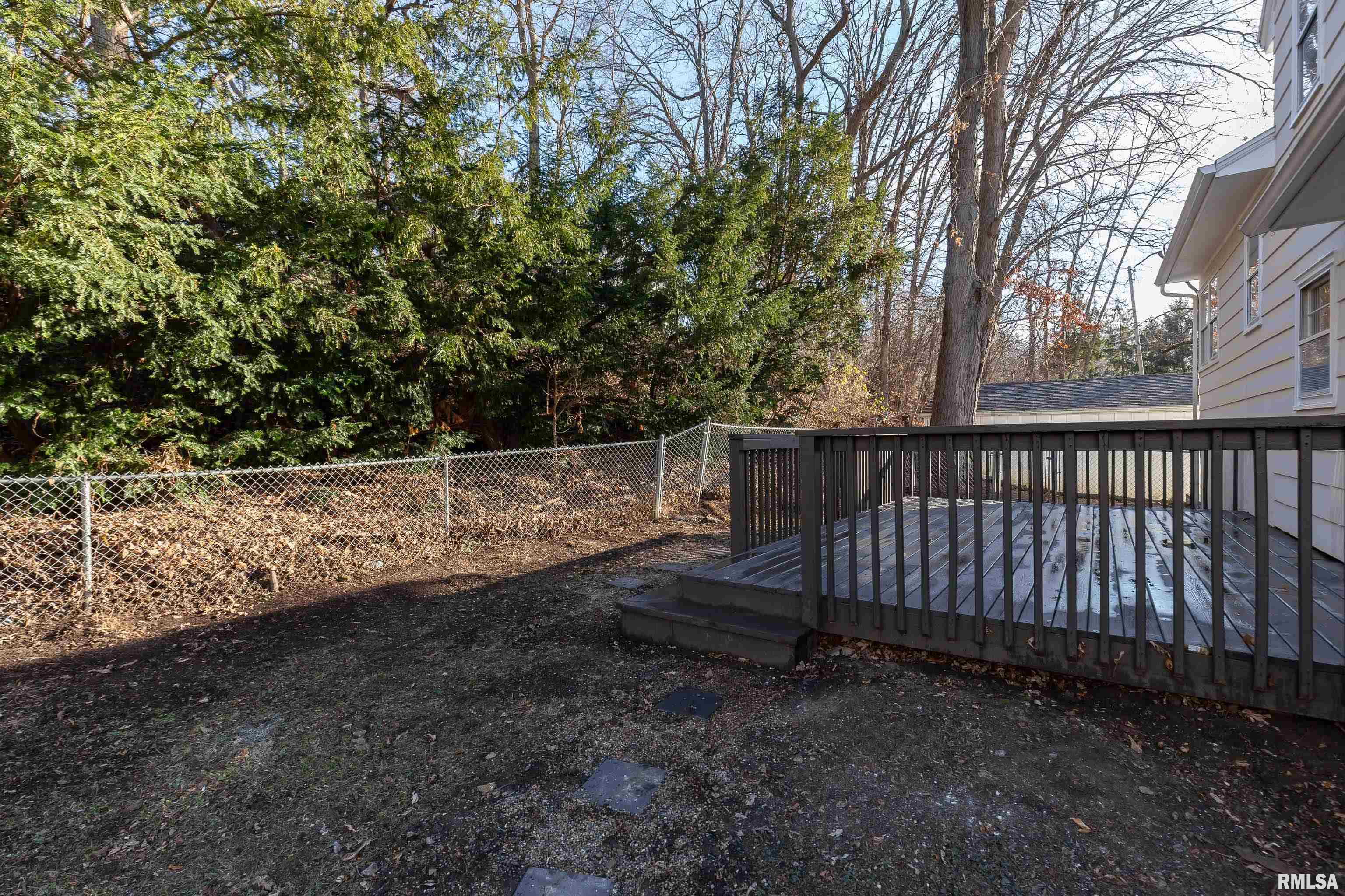 1915 Jersey Ridge Road Davenport, IA 52803 - Photo 8 of 40 Gallery Image 8