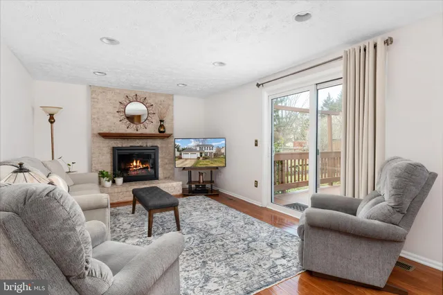 $795,000 | 13050 Monterey Estates Drive, Herndon, VA 20171