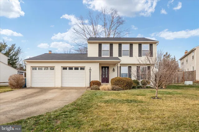 $795,000 | 13050 Monterey Estates Drive, Herndon, VA 20171