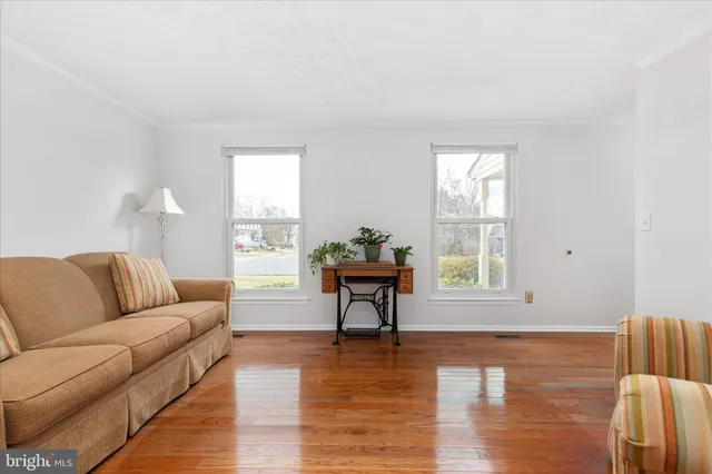 $795,000 | 13050 Monterey Estates Drive, Herndon, VA 20171