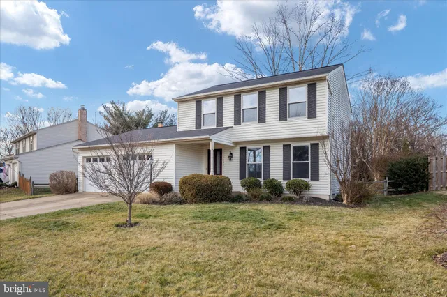 $795,000 | 13050 Monterey Estates Drive, Herndon, VA 20171