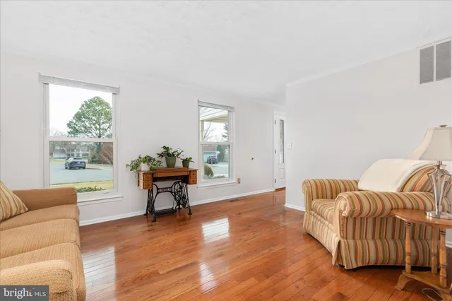 $795,000 | 13050 Monterey Estates Drive, Herndon, VA 20171