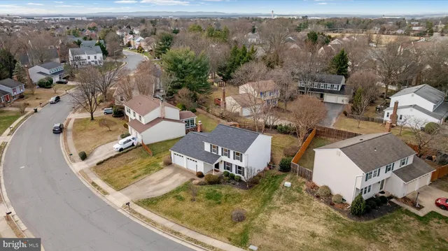 $795,000 | 13050 Monterey Estates Drive, Herndon, VA 20171