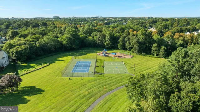 $795,000 | 13050 Monterey Estates Drive, Herndon, VA 20171