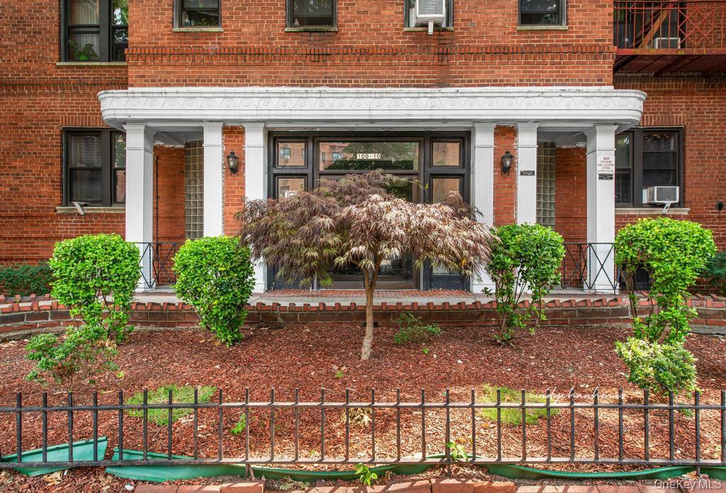 100-10 67th Road, Unit 6L Queens, NY 11375 - Photo 2 of 26 a front view of a house