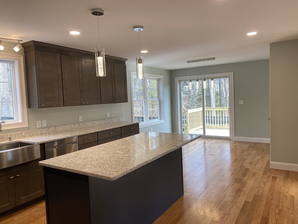219 Allen Road Billerica, MA 01821 - Photo 3 of 6 Gallery Image 3