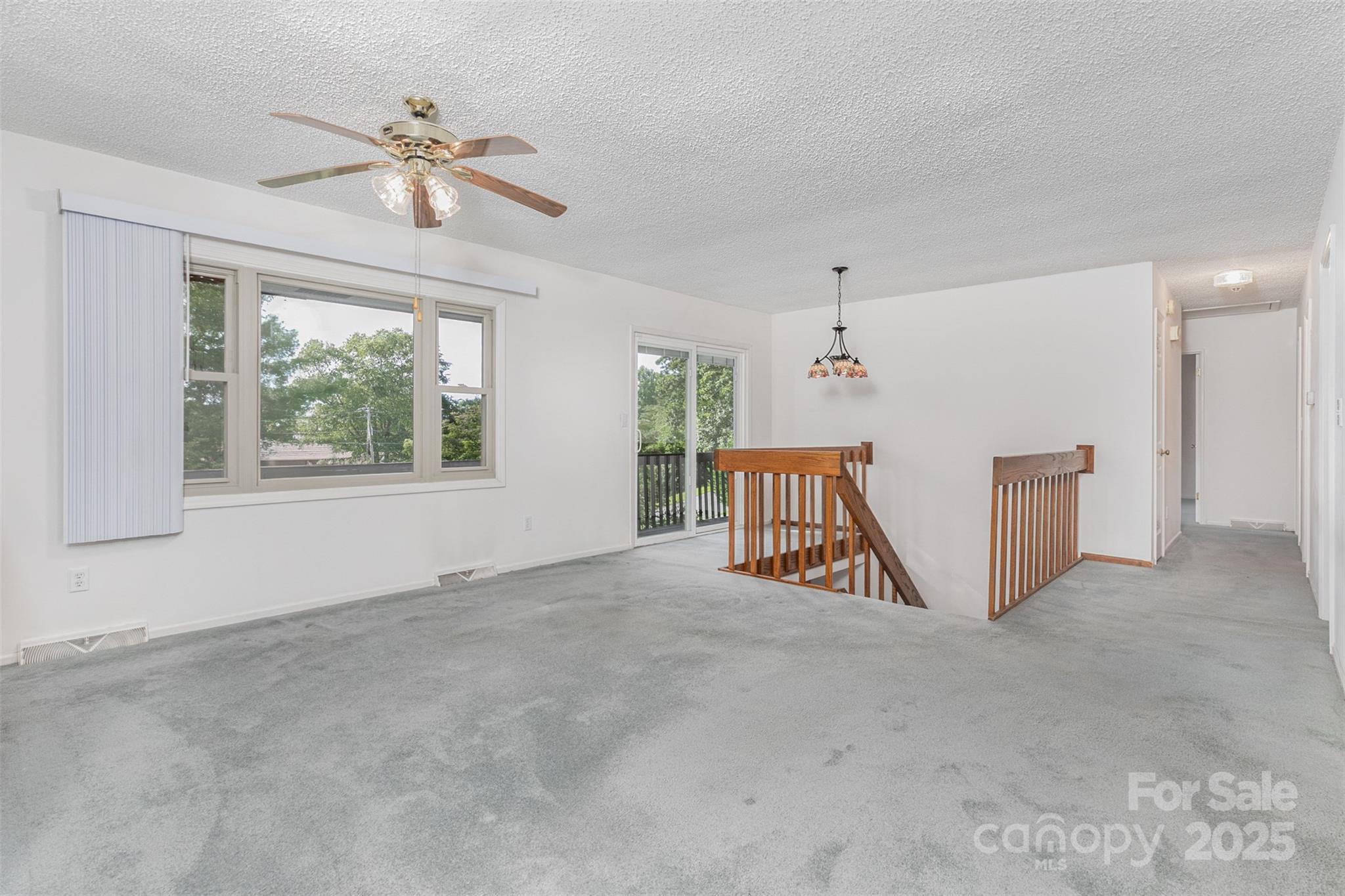 1425 Hebron Road Hendersonville, NC 28739 - Photo 6 of 21 Gallery Image 6