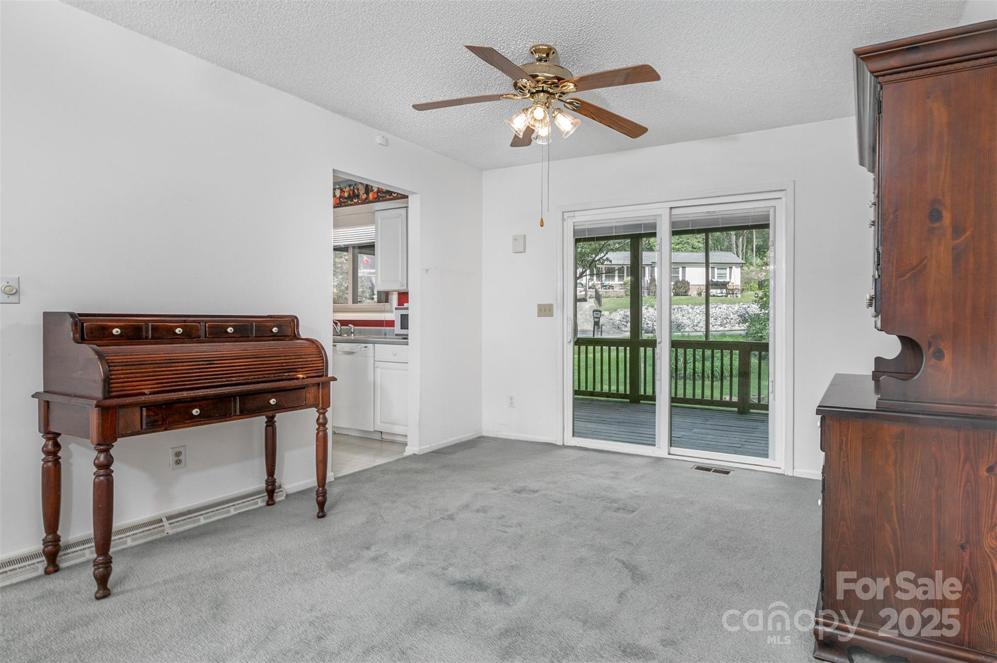1425 Hebron Road Hendersonville, NC 28739 - Photo 7 of 21 Gallery Image 7
