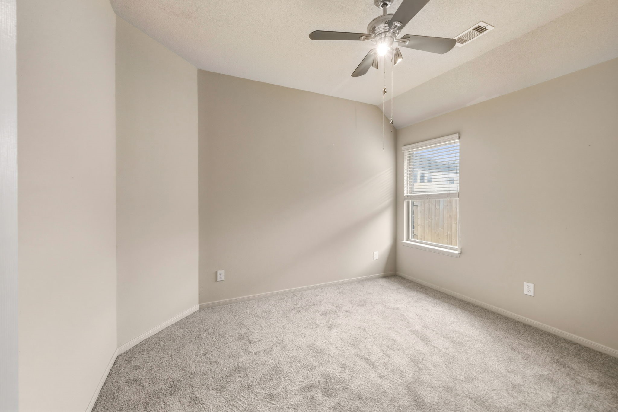 15919 Walnut Shores Drive Houston, TX 77044 - Photo 31 of 36
