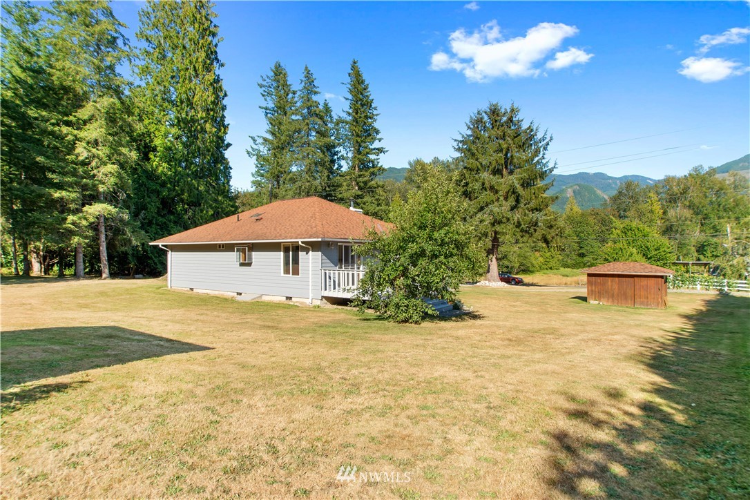 5681 Bell Creek Road Deming, WA 98244 - Photo 2 of 24 Gallery Image 2