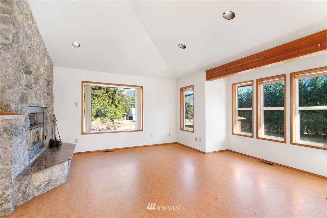 5681 Bell Creek Road Deming, WA 98244 - Photo 8 of 24 Gallery Image 8