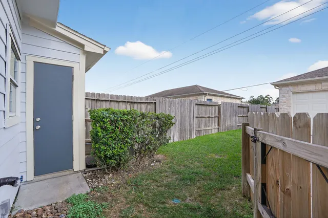 $245,900 | 2814 Legends Crest Drive, Spring, TX 77386