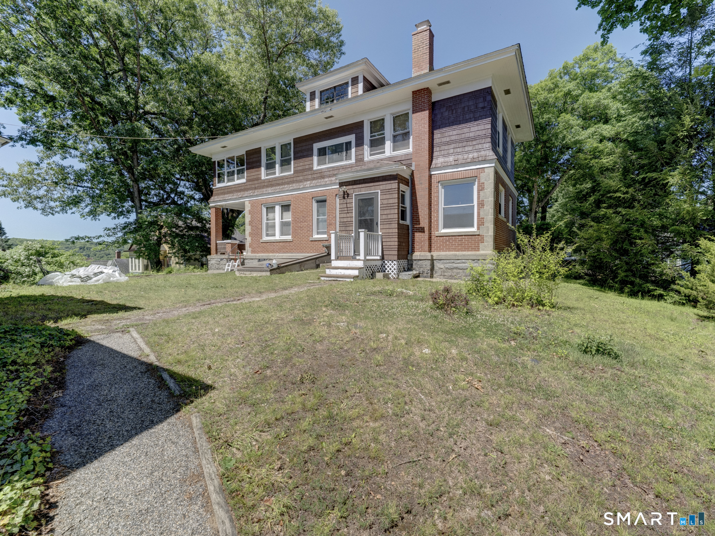 81 Chestnut Street Windham, CT 06226 - Photo 5 of 40 Has a nice back yard