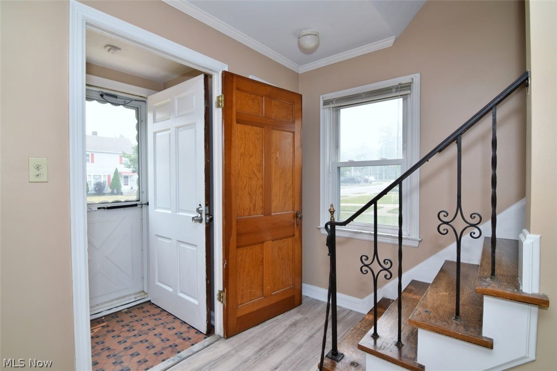 1408 Winston Road South Euclid, OH 44121 - Photo 2 of 40 Gallery Image 2