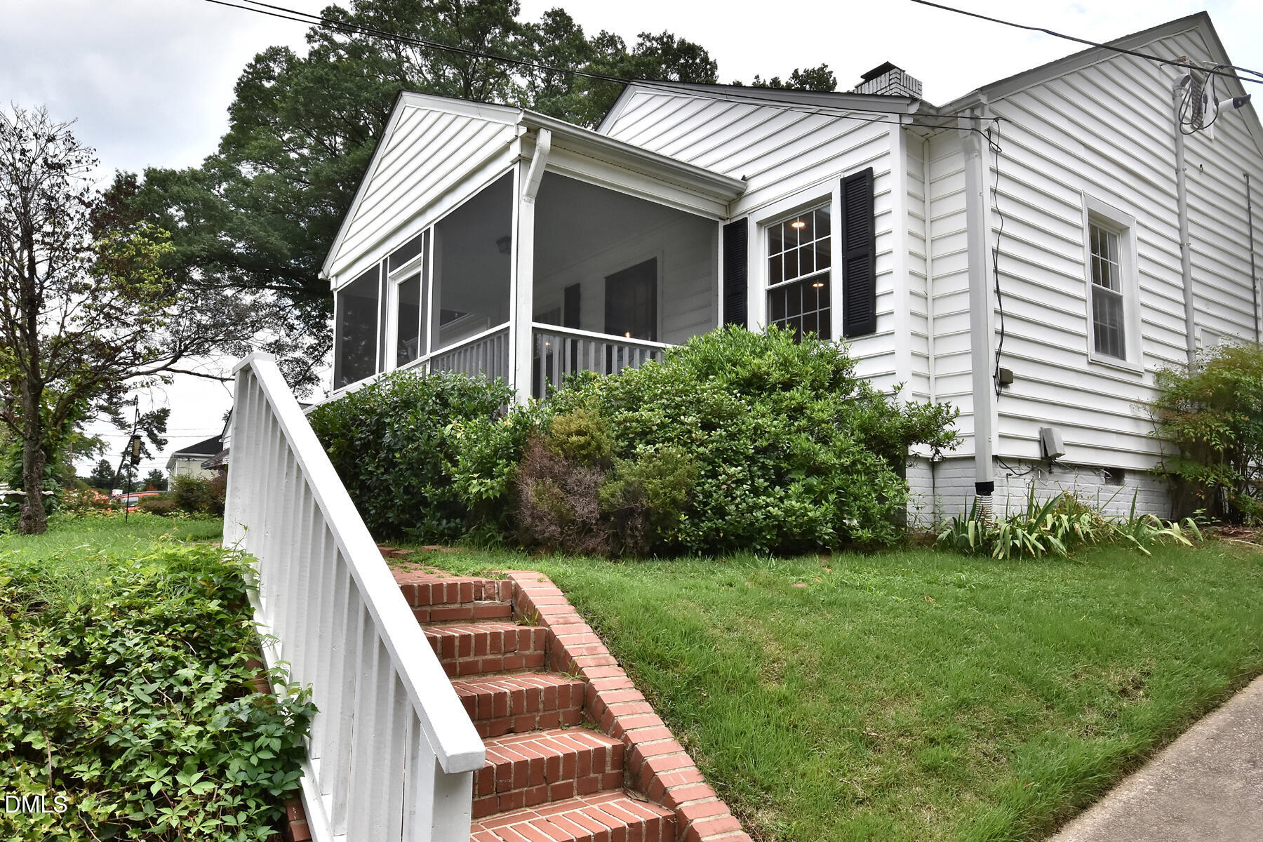 1837 Forest Road Durham, NC 27705 - Photo 3 of 25 Side of Structure