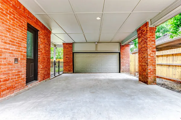 $645,000 | 5807 Mountain View Drive, Houston, TX 77345