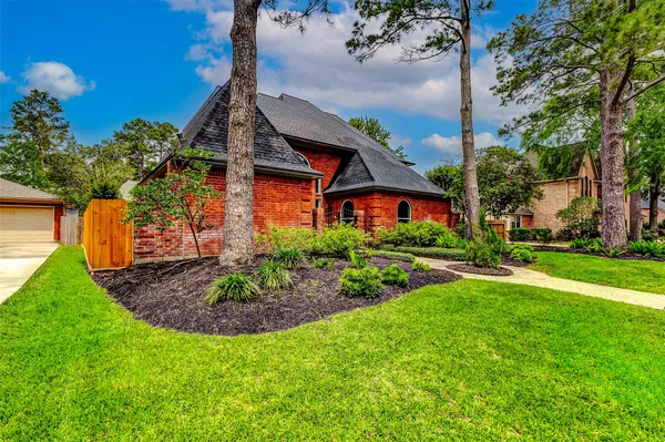 $645,000 | 5807 Mountain View Drive, Houston, TX 77345