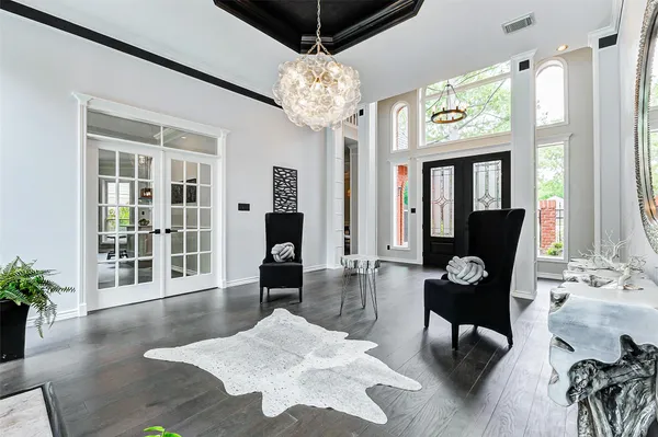 $645,000 | 5807 Mountain View Drive, Houston, TX 77345